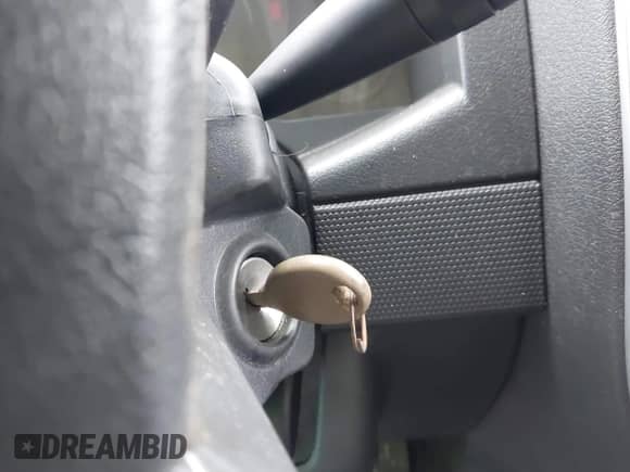 2008 Jeep Compass Sport с VIN 1J8FT47038D794794, выставлен на аукционе IAAI как лот 42807895 с пробегом Не указан миль и . История ставок и продаж доступна на DreamBid. Изображение 11.