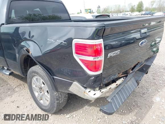 2010 Ford F-150 XL z VIN 1FTFW1E83AFB88640, wystawiony jako IAAI lot #42124662 z przebiegiem 346 893 mil mil oraz . Historia ofert i sprzedaży dostępna na DreamBid. Obrazek 12.