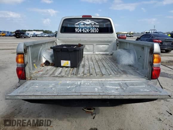 2004 Toyota Tacoma PreRunner z VIN 5TENM92N34Z415679, wystawiony jako Copart lot #43262745 z przebiegiem 357 650 mil mil oraz Szkoda całkowita • Salvage title. Historia ofert i sprzedaży dostępna na DreamBid. Obrazek 6.