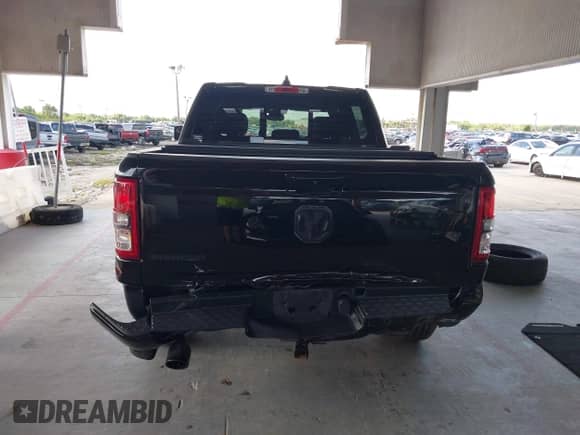 2020 Ram 1500 Big Horn z VIN 1C6RREFT0LN373453, wystawiony jako IAAI lot #42589862 z przebiegiem 93 768 mil mil oraz . Historia ofert i sprzedaży dostępna na DreamBid. Obrazek 16.