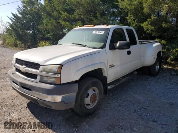 2004 Chevrolet Silverado 3500 with VIN 1GCJK39114E142054, listed as a Copart auction lot 71879645 with Not provided miles and Clean title. Bid and sale history available at DreamBid. Image 1.
