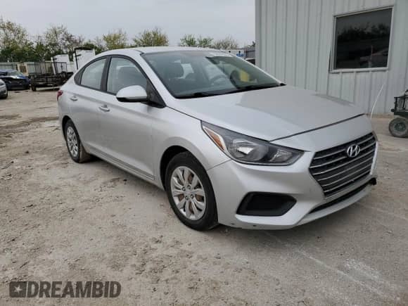 2019 Hyundai Accent SE with VIN 3KPC24A36KE079594, listed as a Copart auction lot 53557865 with 123,935 mi miles and Salvage title. Bid and sale history available at DreamBid. Image 4.