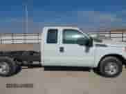 2013 Ford F-250 XL z VIN 1FT7X2A62DEA09882, wystawiony jako IAAI lot #43474091 z przebiegiem 56 903 mil mil oraz . Historia ofert i sprzedaży dostępna na DreamBid. Obrazek 13.