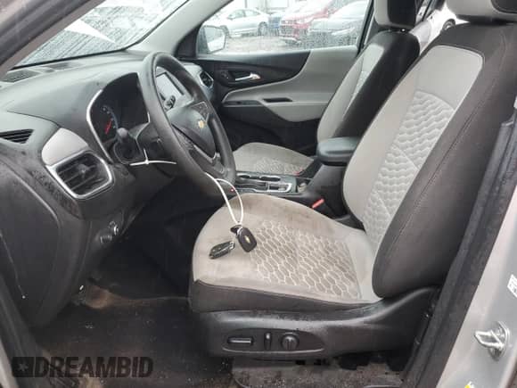 2021 Chevrolet Equinox LS z VIN 3GNAXSEV5MS172451, wystawiony jako Copart lot #80827035 z przebiegiem 111 506 mil mil oraz Szkoda całkowita • Salvage title. Historia ofert i sprzedaży dostępna na DreamBid. Obrazek 7.