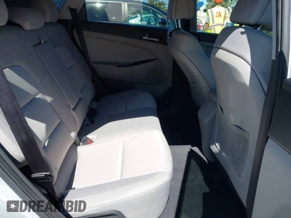 2018 Hyundai Tucson SEL с VIN KM8J33A40JU758151, выставлен на аукционе IAAI как лот 43050708 с пробегом 92 452 миль миль и . История ставок и продаж доступна на DreamBid. Изображение 8.