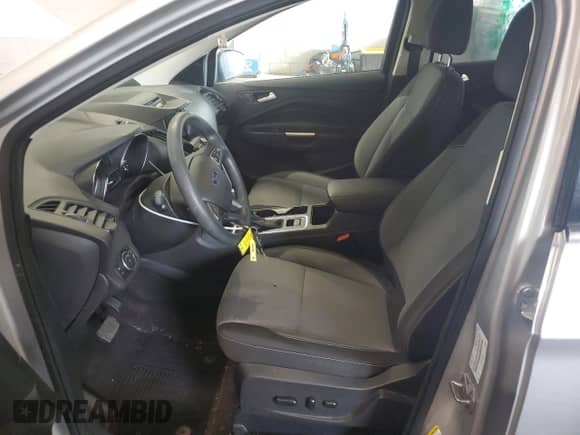 2017 Ford Escape SE z VIN 1FMCU9G91HUE87820, wystawiony jako Copart lot #80785325 z przebiegiem 118 426 mil mil oraz Szkoda całkowita • Salvage title. Historia ofert i sprzedaży dostępna na DreamBid. Obrazek 7.