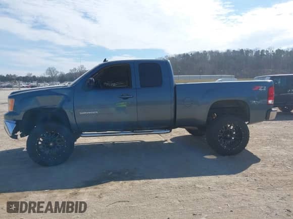 2010 GMC Sierra 1500 SLT с VIN 1GTSKWE35AZ160929, выставлен на аукционе IAAI как лот 41705703 с пробегом 166 337 миль миль и . История ставок и продаж доступна на DreamBid. Изображение 14.