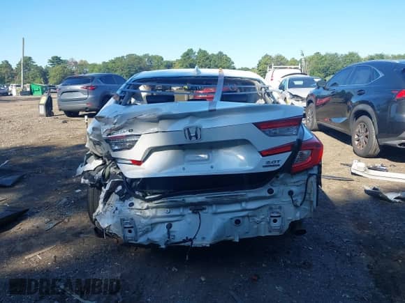 2021 Honda Accord Touring с VIN 1HGCV2F97MA025740, выставлен на аукционе IAAI как лот 43039210 с пробегом 20 945 миль миль и . История ставок и продаж доступна на DreamBid. Изображение 6.