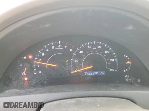 2011 Toyota Camry LE z VIN 4T1BF3EK2BU597257, wystawiony jako Copart lot #84029815 z przebiegiem 315 658 mil mil oraz Czysty tytuł • Clean title. Historia ofert i sprzedaży dostępna na DreamBid. Obrazek 9.