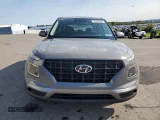 2022 Hyundai Venue SE with VIN KMHRB8A34NU147863, listed as a Copart auction lot 70759704 with 25,149 mi miles and Salvage title. Bid and sale history available at DreamBid. Image 5.