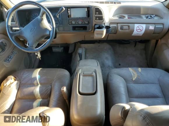 1995 Chevrolet Tahoe с VIN 1GNEK13K0SJ445250, выставлен на аукционе Copart как лот 82987024 с пробегом 125 517 миль миль и Списание • Salvage title. История ставок и продаж доступна на DreamBid. Изображение 8.