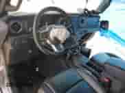 2021 Jeep Wrangler Unlimited Sahara Altitude z VIN 1C4HJXEN3MW691220, wystawiony jako Copart lot #56334695 z przebiegiem 46 589 mil mil oraz Szkoda całkowita • Salvage title. Historia ofert i sprzedaży dostępna na DreamBid. Obrazek 8.