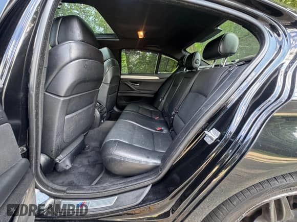 2013 BMW 5 Series 550i с VIN WBAFR9C59DDX80684, выставлен на аукционе Copart как лот 65293775 с пробегом 140 083 миль миль и Чистый • Clean title. История ставок и продаж доступна на DreamBid. Изображение 14.