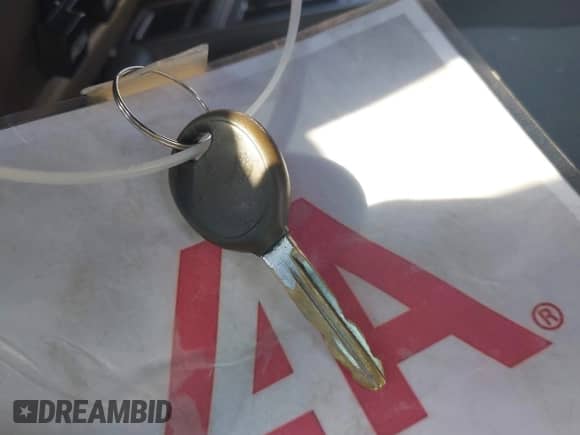 2004 Jeep Wrangler Sahara с VIN 1J4FA59S24P791115, выставлен на аукционе IAAI как лот 43244282 с пробегом 249 019 миль миль и . История ставок и продаж доступна на DreamBid. Изображение 11.