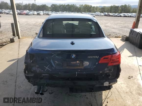 2012 BMW 3 Series 328i с VIN WBADW3C54CE821728, выставлен на аукционе Copart как лот 82340555 с пробегом 66 241 миль миль и Списание • Salvage title. История ставок и продаж доступна на DreamBid. Изображение 6.