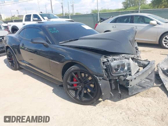 2013 Chevrolet Camaro SS с VIN 2G1FT1EW4D9203501, выставлен на аукционе IAAI как лот 43240083 с пробегом 17 641 миль миль и . История ставок и продаж доступна на DreamBid. Изображение 1.