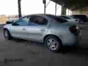 2005 Dodge Neon SXT z VIN 1B3ES56C05D122339, wystawiony jako Copart lot #81666814 z przebiegiem 156 502 mil mil oraz Szkoda całkowita • Salvage title. Historia ofert i sprzedaży dostępna na DreamBid. Obrazek 2.
