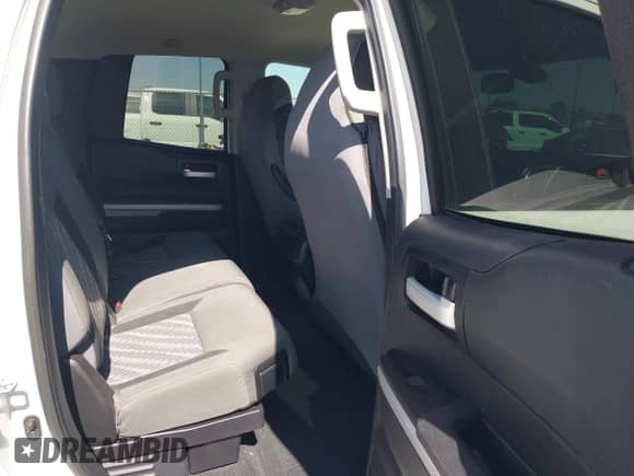 2018 Toyota Tundra SR с VIN 5TFUW5F18JX747478, выставлен на аукционе IAAI как лот 42315962 с пробегом 72 271 миль миль и . История ставок и продаж доступна на DreamBid. Изображение 8.