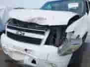 2008 Chevrolet Tahoe 1LT с VIN 1GNFC13018R133979, выставлен на аукционе IAAI как лот 42608904 с пробегом 261 711 миль миль и . История ставок и продаж доступна на DreamBid. Изображение 6.