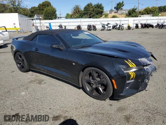 2018 Chevrolet Camaro 2SS z VIN 1G1FH3D73J0103533, wystawiony jako Copart lot #57606025 z przebiegiem 102 746 mil mil oraz Szkoda całkowita • Salvage title. Historia ofert i sprzedaży dostępna na DreamBid. Obrazek 4.