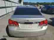 2014 Chevrolet Cruze 2LT z VIN 1G1PE5SB6E7423460, wystawiony jako Copart lot #86853305 z przebiegiem 192 898 mil mil oraz Szkoda całkowita • Salvage title. Historia ofert i sprzedaży dostępna na DreamBid. Obrazek 6.