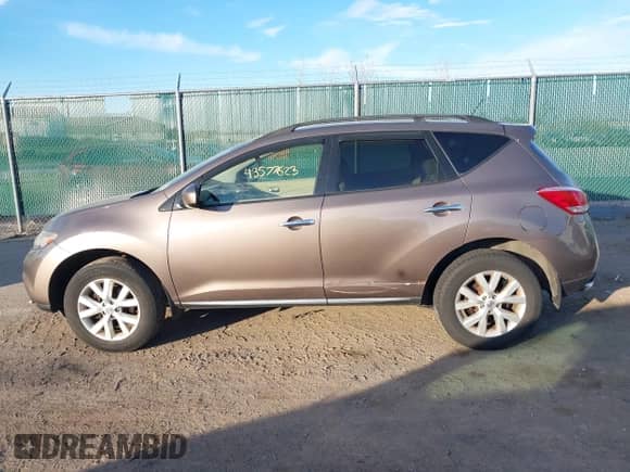 2014 Nissan Murano LE z VIN JN8AZ1MWXEW507785, wystawiony jako IAAI lot #43577623 z przebiegiem 169 892 mil mil oraz . Historia ofert i sprzedaży dostępna na DreamBid. Obrazek 14.