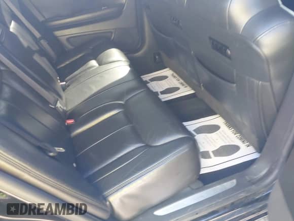 2006 Cadillac DTS Professional with VIN 1GEEH96Y56U550027, listed as a IAAI auction lot 41663248 with 58,471 mi miles and . Bid and sale history available at DreamBid. Image 8.