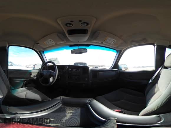 2003 Chevrolet Silverado 1500 LS с VIN 1GCEC19V13Z218093, выставлен на аукционе IAAI как лот 41016260 с пробегом 237 633 миль миль и . История ставок и продаж доступна на DreamBid. Изображение 18.