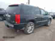 2011 Cadillac Escalade with VIN 1GYS4FEJ5BR157338, listed as a IAAI auction lot 41431043 with 178,539 mi miles and . Bid and sale history available at DreamBid. Image 4.