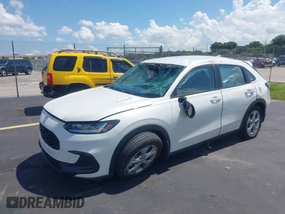 2025 Honda HR-V LX с VIN 3CZRZ1H35SM703783, выставлен на аукционе IAAI как лот 42860201 с пробегом Не указан миль и . История ставок и продаж доступна на DreamBid. Изображение 2.