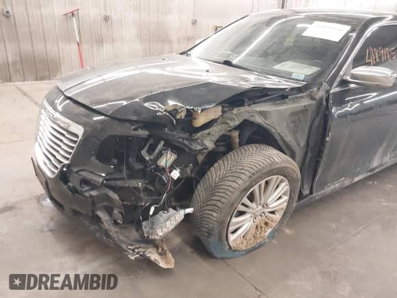 2013 Chrysler 300 C z VIN 2C3CCAKT1DH667134, wystawiony jako IAAI lot #41891856 z przebiegiem 162 489 mil mil oraz . Historia ofert i sprzedaży dostępna na DreamBid. Obrazek 6.