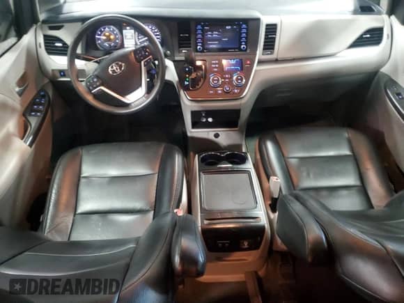 2019 Toyota Sienna LE Auto Access Seat с VIN 5TDKZ3DCXKS972791, выставлен на аукционе Copart как лот 84230515 с пробегом 100 871 миль миль и Списание • Salvage title. История ставок и продаж доступна на DreamBid. Изображение 8.