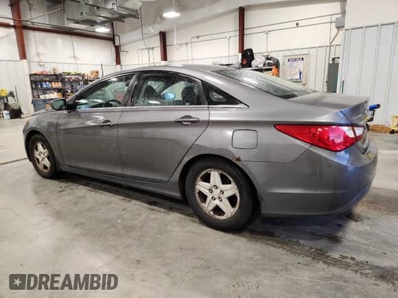 2011 Hyundai Sonata GLS with VIN 5NPEB4AC1BH138958, listed as a Copart auction lot 82365085 with 101,483 mi miles and Non repairable. Bid and sale history available at DreamBid. Image 2.