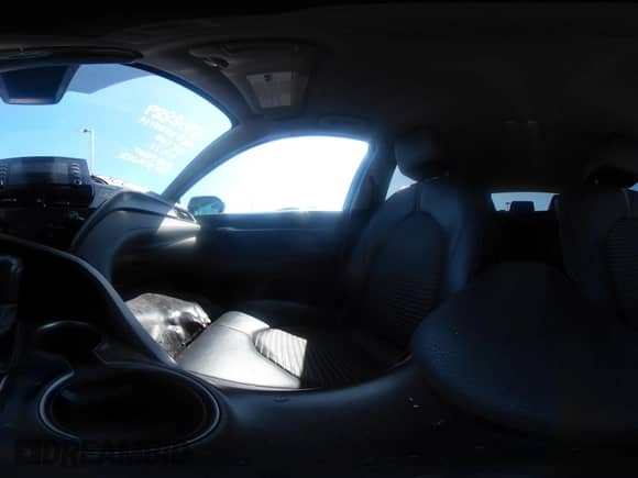 2023 Toyota Camry SE z VIN 4T1T11AK6PU158700, wystawiony jako IAAI lot #43312055 z przebiegiem 49 320 mil mil oraz . Historia ofert i sprzedaży dostępna na DreamBid. Obrazek 19.