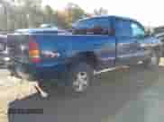 2001 Chevrolet Silverado 1500 LS z VIN 1GCEK19T71E198566, wystawiony jako IAAI lot #43500423 z przebiegiem 236 813 mil mil oraz . Historia ofert i sprzedaży dostępna na DreamBid. Obrazek 4.