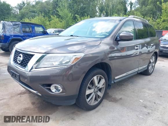 2015 Nissan Pathfinder SL с VIN 5N1AR2MMXFC612115, выставлен на аукционе IAAI как лот 42959820 с пробегом 121 624 миль миль и . История ставок и продаж доступна на DreamBid. Изображение 19.