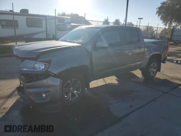 2020 Chevrolet Colorado 4WD Z71 with VIN 1GCGTDEN7L1229646, listed as a Copart auction lot 90466855 with 46,493 mi miles and Salvage title. Bid and sale history available at DreamBid. Image 1.