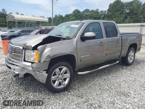 2013 GMC Sierra 1500 SLT с VIN 3GTP2WE70DG208138, выставлен на аукционе Copart как лот 62577275 с пробегом 132 588 миль миль и Списание • Salvage title. История ставок и продаж доступна на DreamBid. Изображение 1.