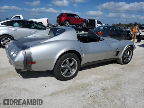 1974 Chevrolet Corvette с VIN 1Z37J4S431008, выставлен на аукционе Copart как лот 78939974 с пробегом 67 730 миль миль и Списание • Salvage title. История ставок и продаж доступна на DreamBid. Изображение 3.