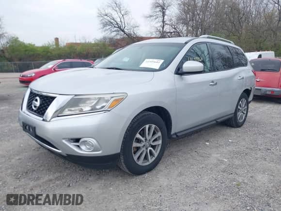 2013 Nissan Pathfinder SV with VIN 5N1AR2MM6DC610777, listed as a IAAI auction lot 41999601 with 149,340 mi miles and . Bid and sale history available at DreamBid. Image 17.