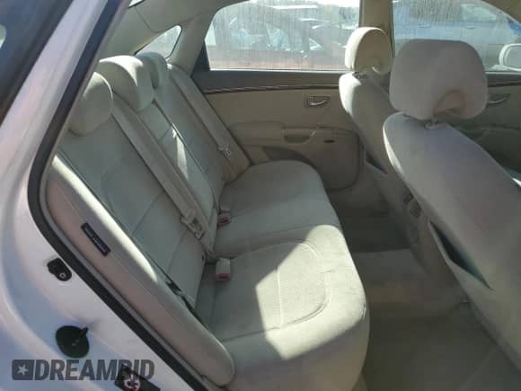 2006 Hyundai Azera SE с VIN KMHFC46FX6A136882, выставлен на аукционе Copart как лот 77377864 с пробегом 165 124 миль миль и Списание • Salvage title. История ставок и продаж доступна на DreamBid. Изображение 10.