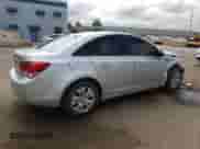 2013 Chevrolet Cruze LS с VIN 1G1PB5SH1D7256467, выставлен на аукционе Copart как лот 55423835 с пробегом 101 261 миль миль и Списание • Salvage title. История ставок и продаж доступна на DreamBid. Изображение 3.