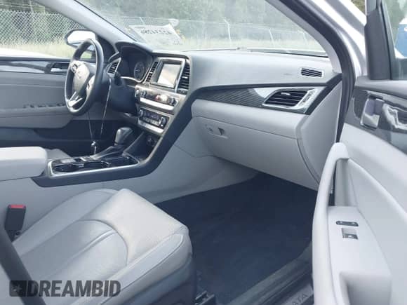 2018 Hyundai Sonata Limited with VIN 5NPE34AF1JH704672, listed as a IAAI auction lot 42234286 with 68,000 mi miles and . Bid and sale history available at DreamBid. Image 5.