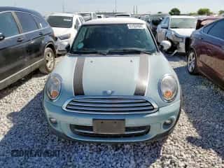 2013 MINI Hardtop with VIN WMWSU3C5XDT692050, listed as a Copart auction lot 61934885 with 117,209 mi miles and Clean title. Bid and sale history available at DreamBid. Image 5.