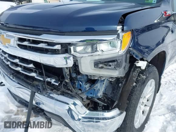 2022 Chevrolet Silverado 1500 LTZ z VIN 2GCUDGED8N1511011, wystawiony jako IAAI lot #41378959 z przebiegiem 30 665 mil mil oraz . Historia ofert i sprzedaży dostępna na DreamBid. Obrazek 20.