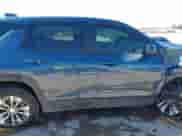 2025 Chevrolet Equinox FWD LT с VIN 3GNAXHEG0SL109110, выставлен на аукционе IAAI как лот 41264781 с пробегом 4 091 миль миль и . История ставок и продаж доступна на DreamBid. Изображение 13.