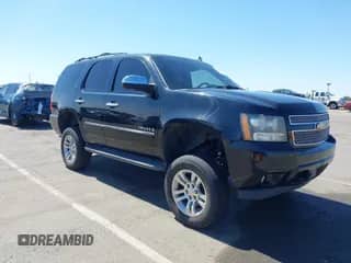 2009 Chevrolet Tahoe LTZ с VIN 1GNFK33059R209350, выставлен на аукционе IAAI как лот 42478088 с пробегом 179 801 миль миль и . История ставок и продаж доступна на DreamBid. Изображение 1.