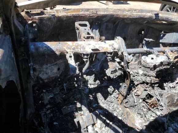 2024 Hyundai Elantra Blue z VIN KMHLM4DJ5RU113018, wystawiony jako Copart lot #69423375 z przebiegiem Nie podano mil oraz Nie do naprawy • Non repairable. Historia ofert i sprzedaży dostępna na DreamBid. Obrazek 9.