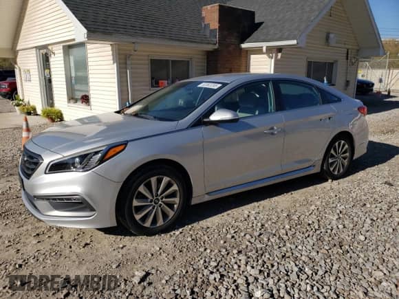 2016 Hyundai Sonata Sport с VIN 5NPE34AF5GH282446, выставлен на аукционе Copart как лот 82363295 с пробегом 58 107 миль миль и Списание • Salvage title. История ставок и продаж доступна на DreamBid. Изображение 1.