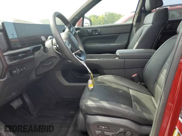 2025 Hyundai Santa Fe Calligraphy с VIN 5NMP54GL0SH086338, выставлен на аукционе Copart как лот 66622995 с пробегом 7 251 миль миль и Списание • Salvage title. История ставок и продаж доступна на DreamBid. Изображение 7.